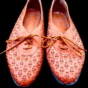 Womens Size 10 Coasters Leather Shoes*